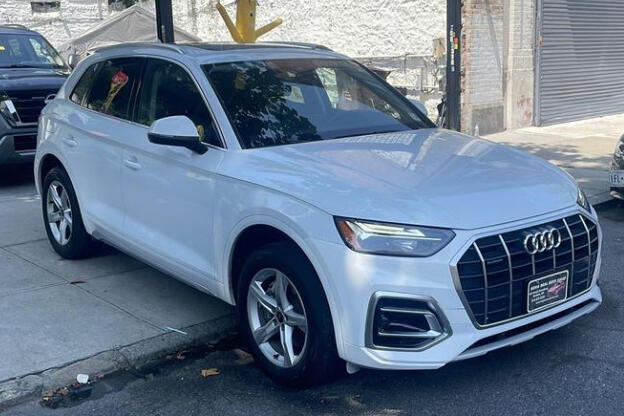 2021 Audi Q5 - $27,999