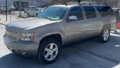 2008 Chevrolet Suburban 1500 - $11,999